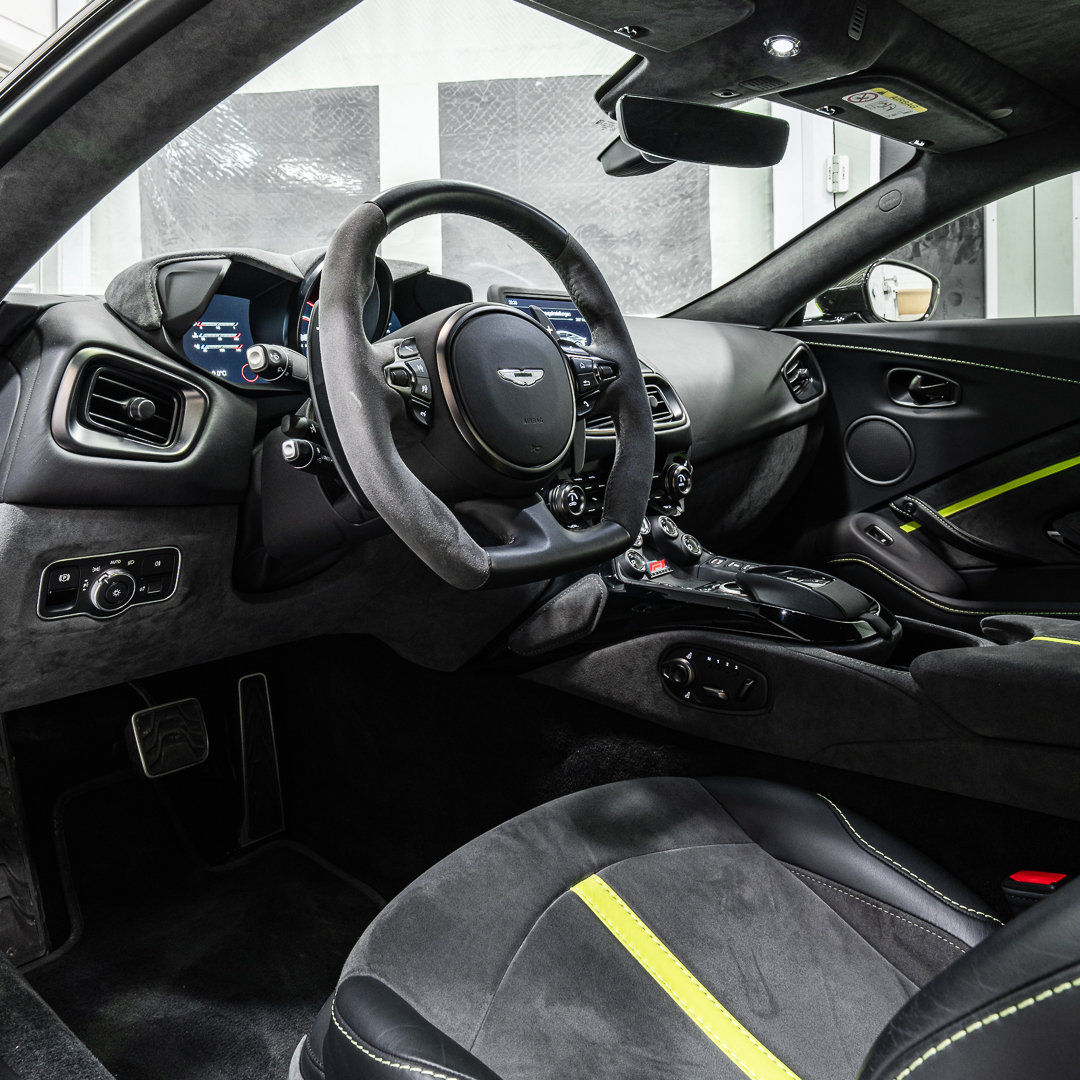 Aston Martin V8 Vantage F1 Edition - Bild 3